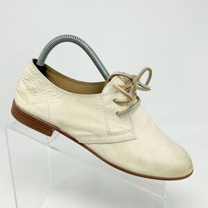Frye Women's Jillian Oxford Shoes Size 8.5 Cream White Distressed Leather